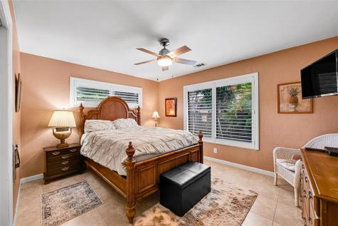 900 SE 13th Court Deerfield Beach FL 33441