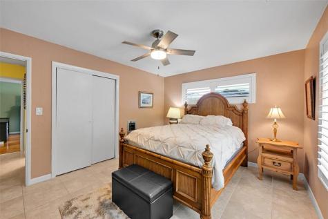900 SE 13th Court Deerfield Beach FL 33441