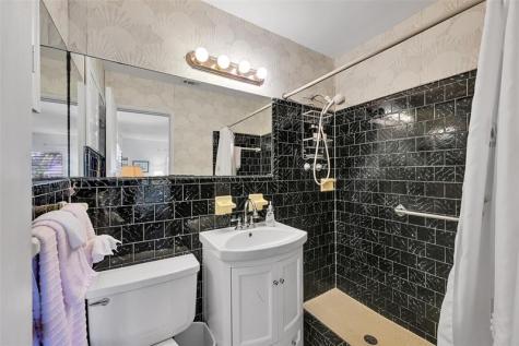 900 SE 13th Court Deerfield Beach FL 33441