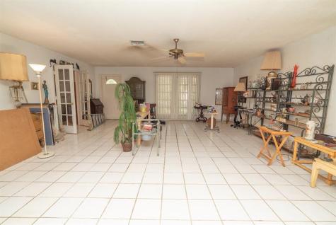 810 SE 10th Street Fort Lauderdale FL 33316