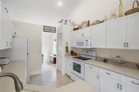 3800 Riverside Way Delray Beach FL 33445
