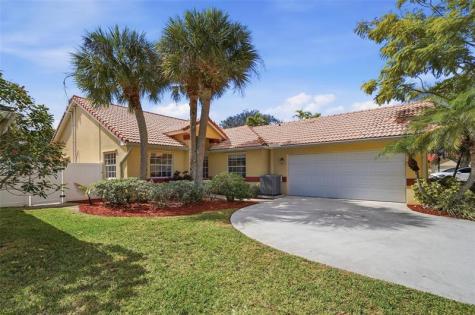 3800 Riverside Way Delray Beach FL 33445