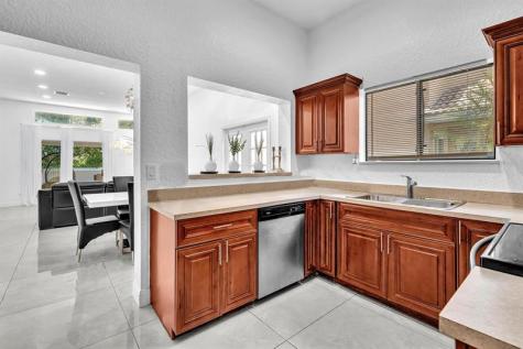 10180 NW 5th Street Plantation FL 33324