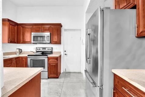 10180 NW 5th Street Plantation FL 33324
