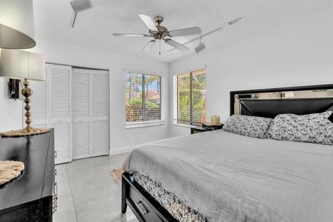 10180 NW 5th Street Plantation FL 33324