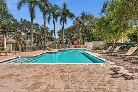 10180 NW 5th Street Plantation FL 33324