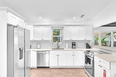 1580 NE 35th Street Oakland Park FL 33334