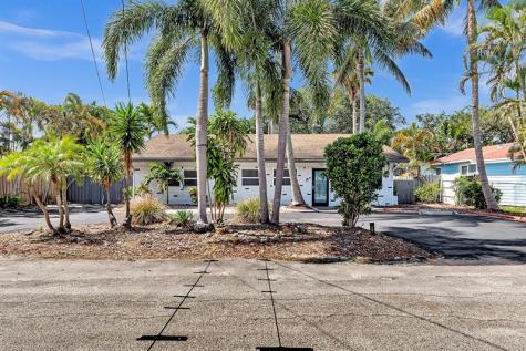 1580 NE 35th Street Oakland Park FL 33334