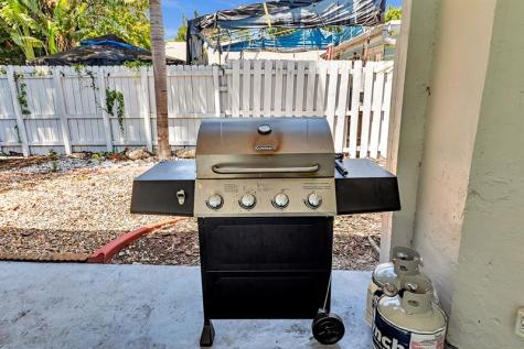 1580 NE 35th Street Oakland Park FL 33334