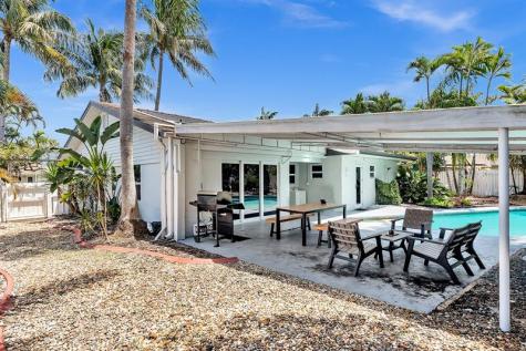 1580 NE 35th Street Oakland Park FL 33334