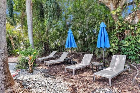 1580 NE 35th Street Oakland Park FL 33334