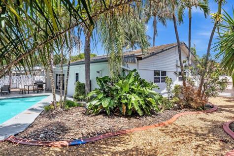 1580 NE 35th Street Oakland Park FL 33334