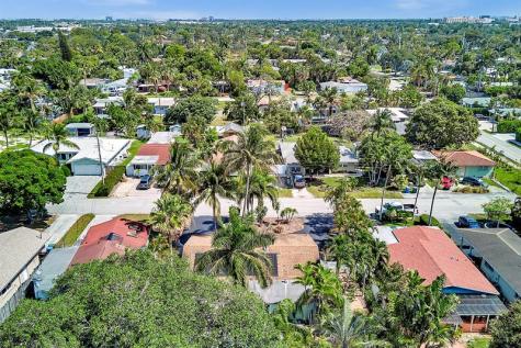 1580 NE 35th Street Oakland Park FL 33334
