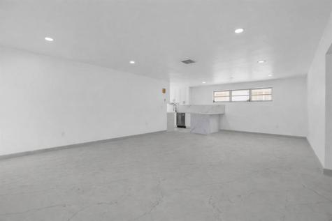 8850 NE 4th Avenue El Portal FL 33138