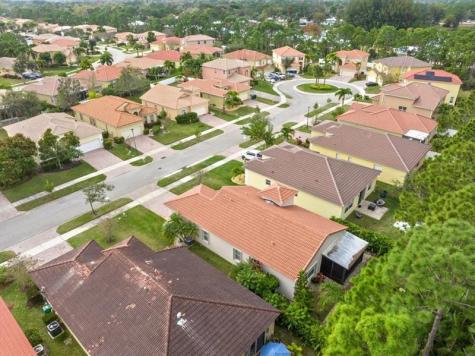 6300 Spring Lake Terrace Fort Pierce FL 34951