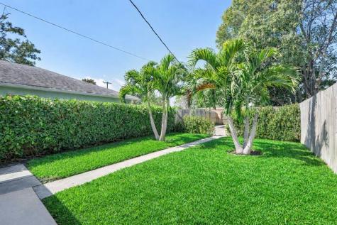 411 S E Street Lake Worth Beach FL 33460