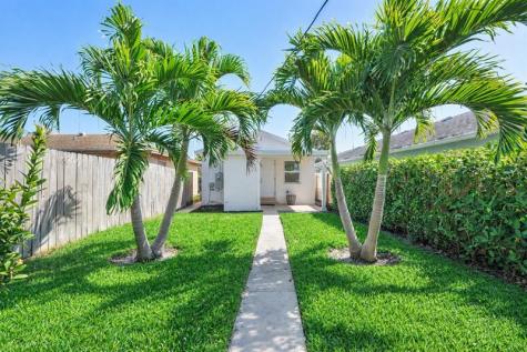 411 S E Street Lake Worth Beach FL 33460