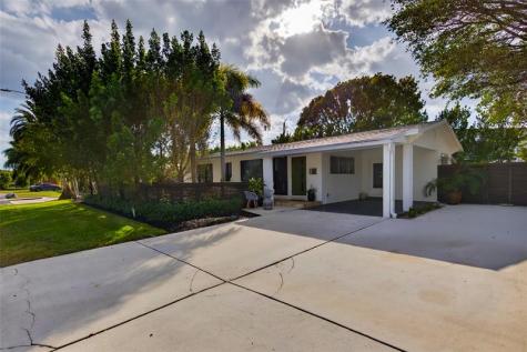 2701 NE 10th Terrace Wilton Manors FL 33334