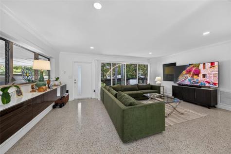 2701 NE 10th Terrace Wilton Manors FL 33334