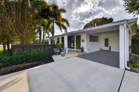2701 NE 10th Terrace Wilton Manors FL 33334