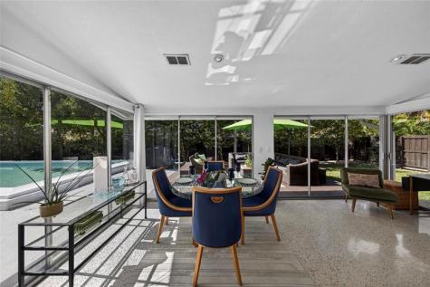 2701 NE 10th Terrace Wilton Manors FL 33334
