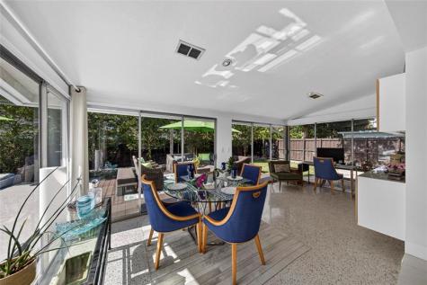 2701 NE 10th Terrace Wilton Manors FL 33334