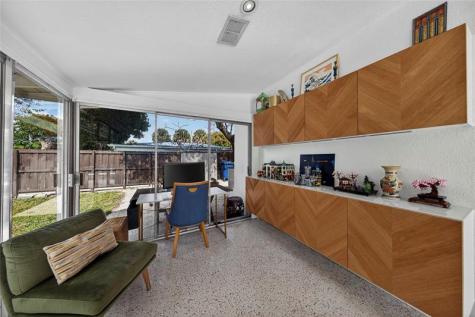 2701 NE 10th Terrace Wilton Manors FL 33334