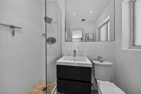 2701 NE 10th Terrace Wilton Manors FL 33334