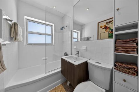 2701 NE 10th Terrace Wilton Manors FL 33334
