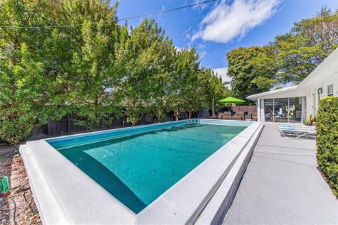 2701 NE 10th Terrace Wilton Manors FL 33334