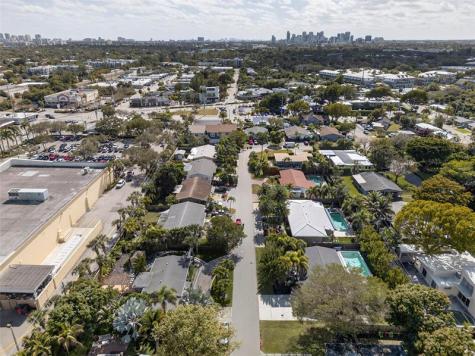 2701 NE 10th Terrace Wilton Manors FL 33334