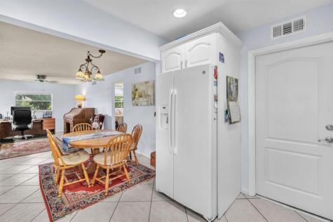 7460 SW 42nd Court Davie FL 33314