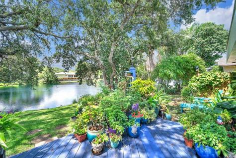 7460 SW 42nd Court Davie FL 33314