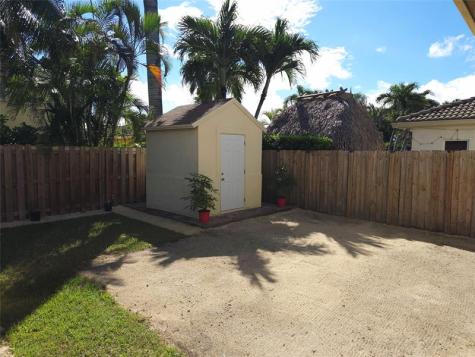 21053 SW 88th Place Cutler Bay FL 33189