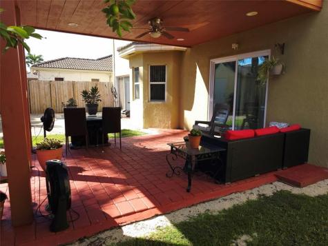 21053 SW 88th Place Cutler Bay FL 33189