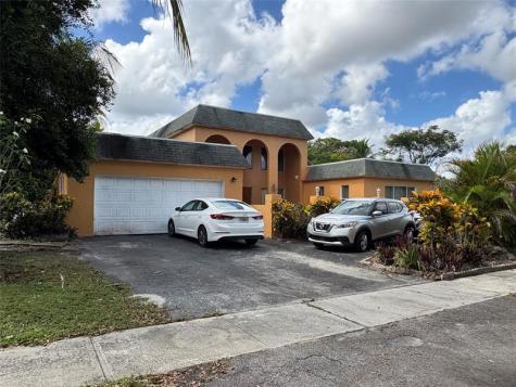 1091 NW 78th Terrace Plantation FL 33322