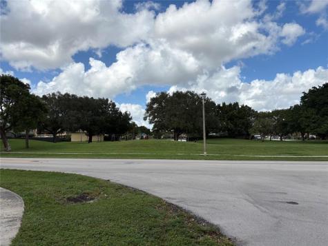 1091 NW 78th Terrace Plantation FL 33322