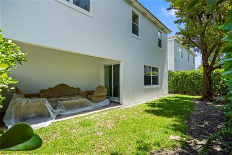450 Greensboro Way Boynton Beach FL 33435