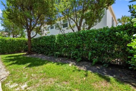 450 Greensboro Way Boynton Beach FL 33435
