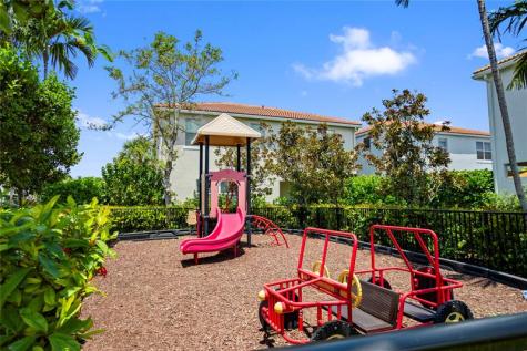 450 Greensboro Way Boynton Beach FL 33435