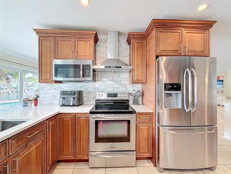 370 SE 12th Avenue Pompano Beach FL 33060