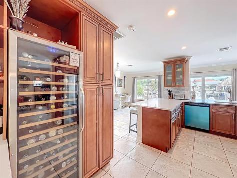 370 SE 12th Avenue Pompano Beach FL 33060