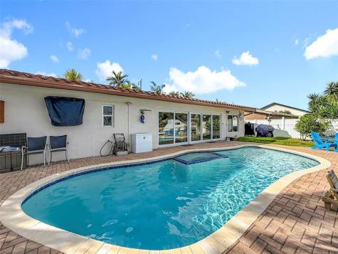 370 SE 12th Avenue Pompano Beach FL 33060