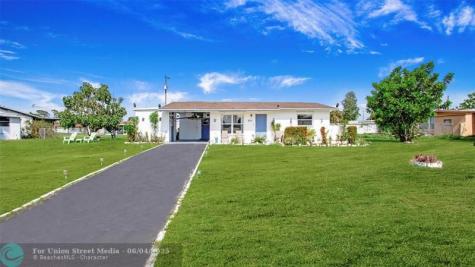 515 York Road Lehigh Acres FL 33936