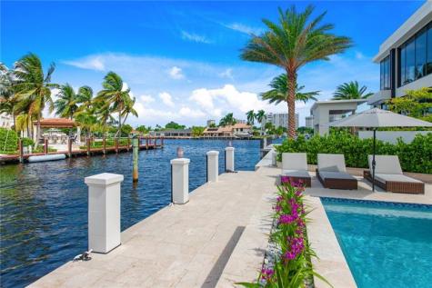 3091 NE 42nd Street Fort Lauderdale FL 33308-____
