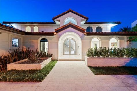 3091 NE 42nd Street Fort Lauderdale FL 33308-____