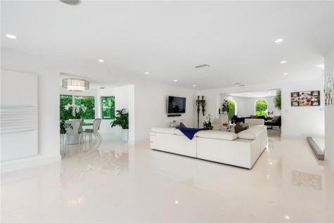 3091 NE 42nd Street Fort Lauderdale FL 33308-____