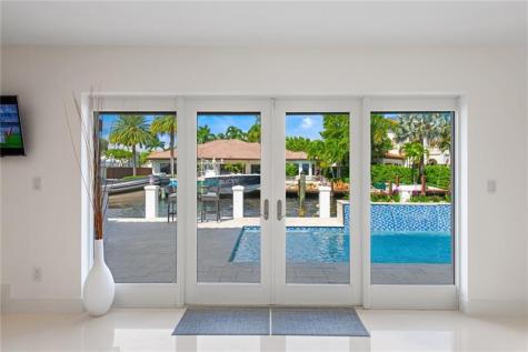 3091 NE 42nd Street Fort Lauderdale FL 33308-____