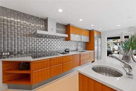 3091 NE 42nd Street Fort Lauderdale FL 33308-____