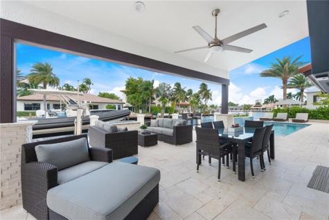 3091 NE 42nd Street Fort Lauderdale FL 33308-____